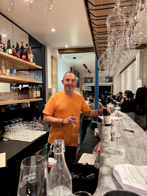 Détails cave à vins Instants Vins Batignolles Paris 17